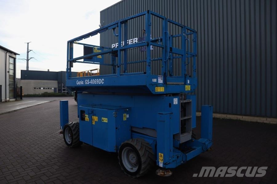 Genie GS4069DC Electric, 14m Working Height, 363kg Capac Scissor lifts