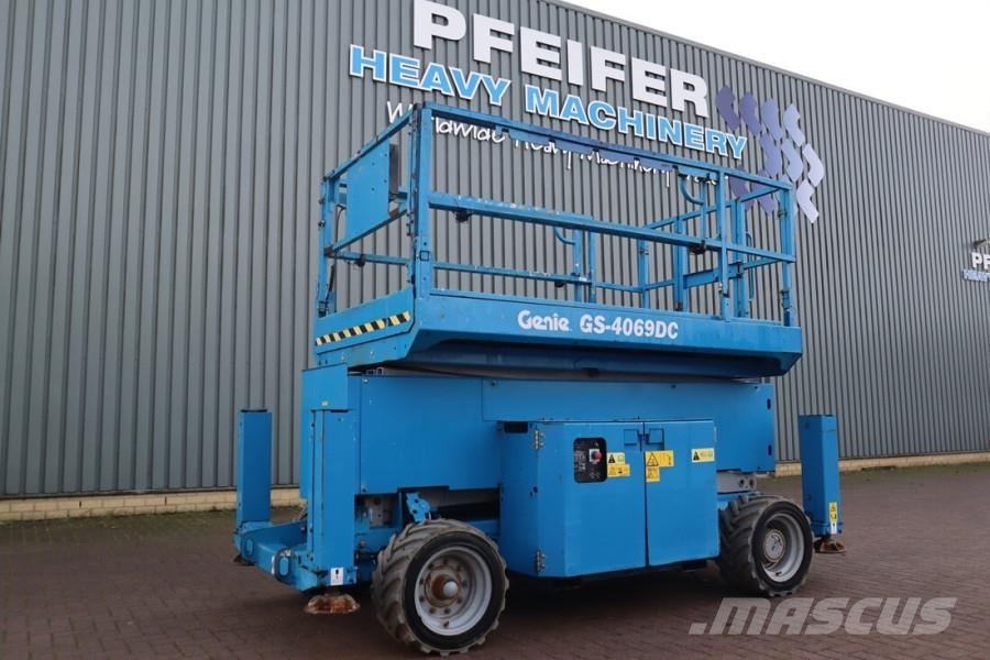Genie GS4069DC Electric, 14m Working Height, 363kg Capac Scissor lifts