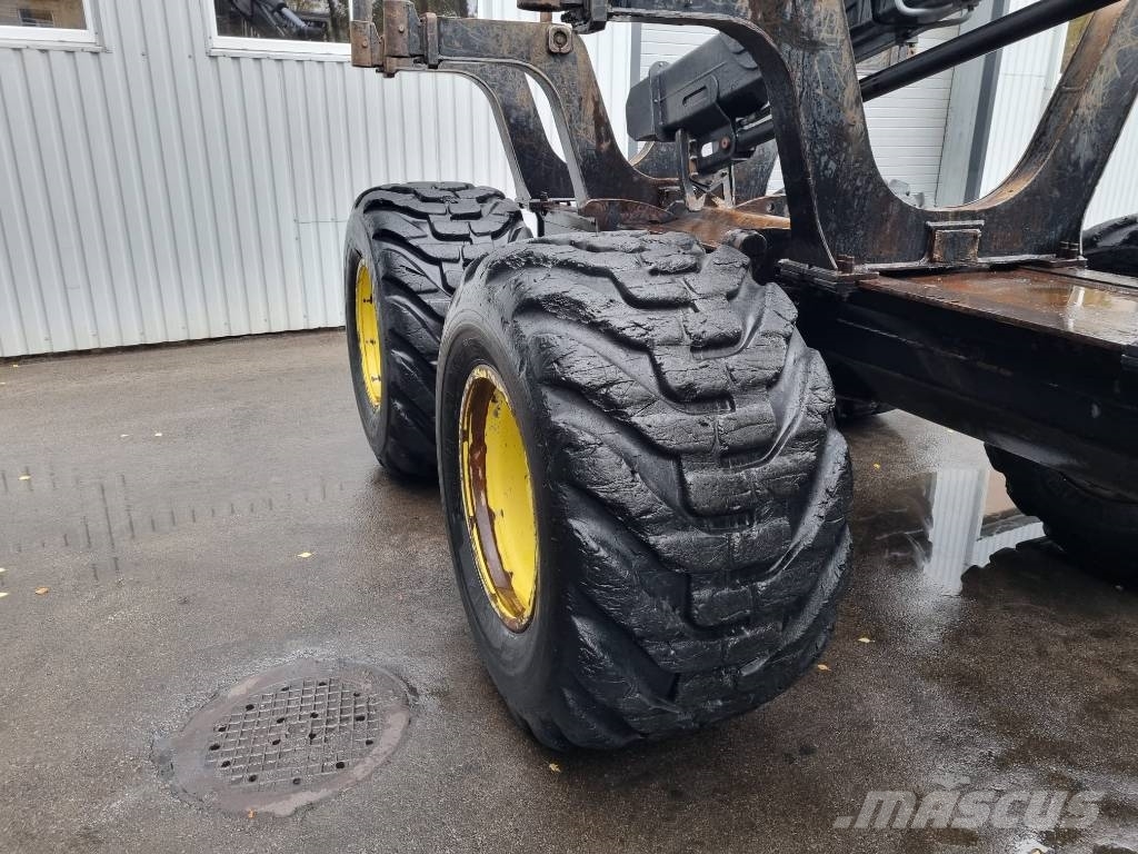 John Deere 1210 G Kuormatraktorit