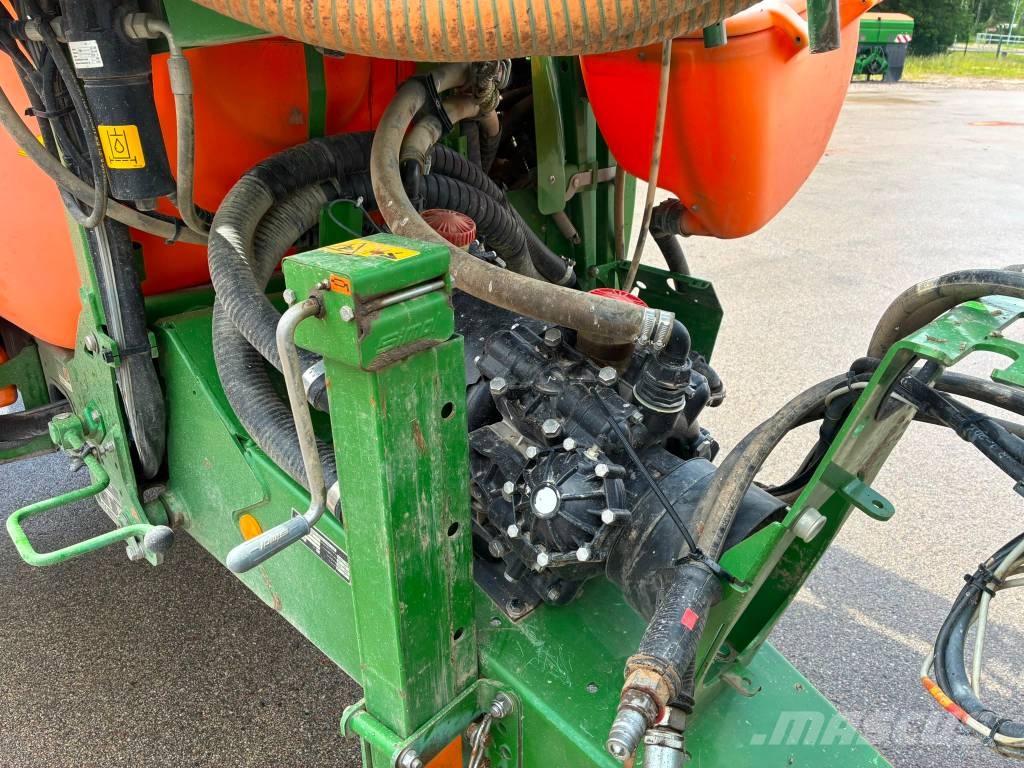 Amazone UX 4200 Super Piekabināmie smidzinātāji(miglotāji)