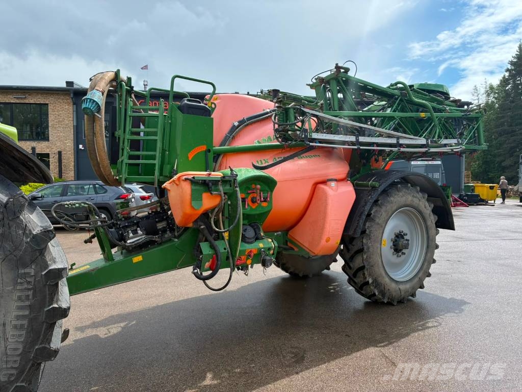 Amazone UX 4200 Super Piekabināmie smidzinātāji(miglotāji)