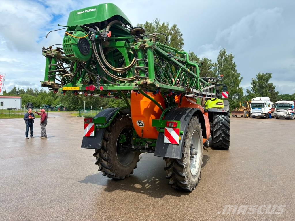 Amazone UX 4200 Super Piekabināmie smidzinātāji(miglotāji)