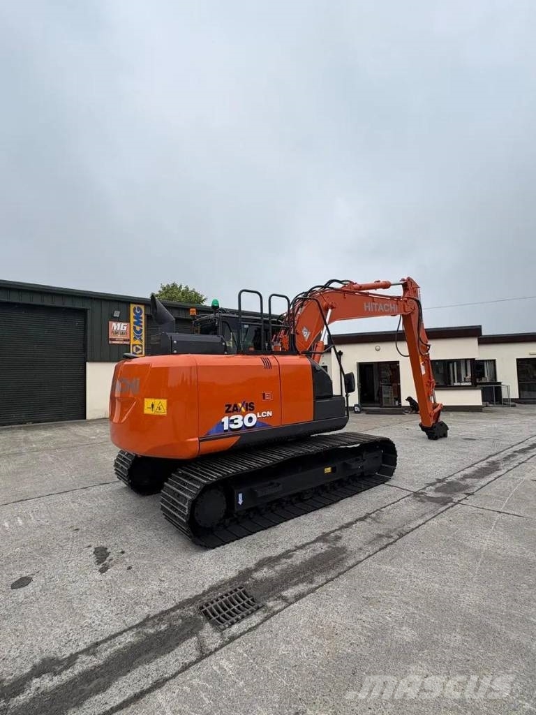Hitachi ZX130 LCN-6 حفارات زحافة