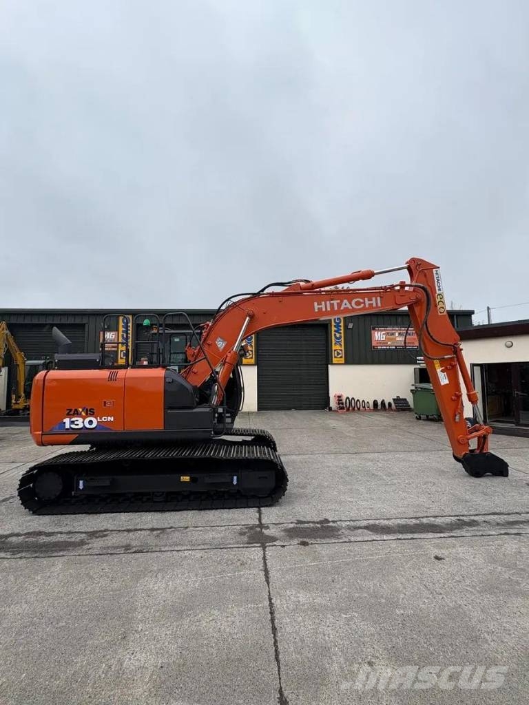 Hitachi ZX130 LCN-6 حفارات زحافة