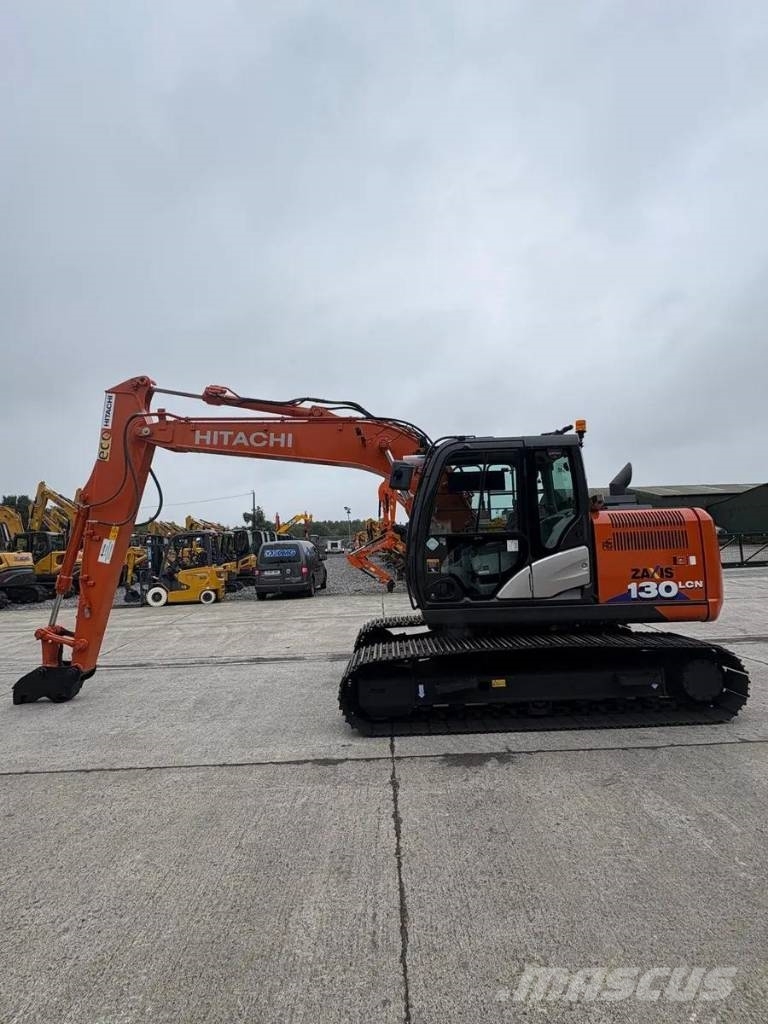 Hitachi ZX130 LCN-6 حفارات زحافة