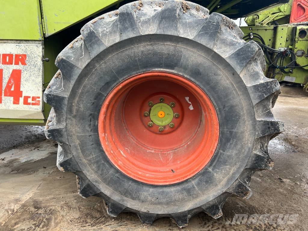CLAAS Commandor 114 CS Combine harvesters