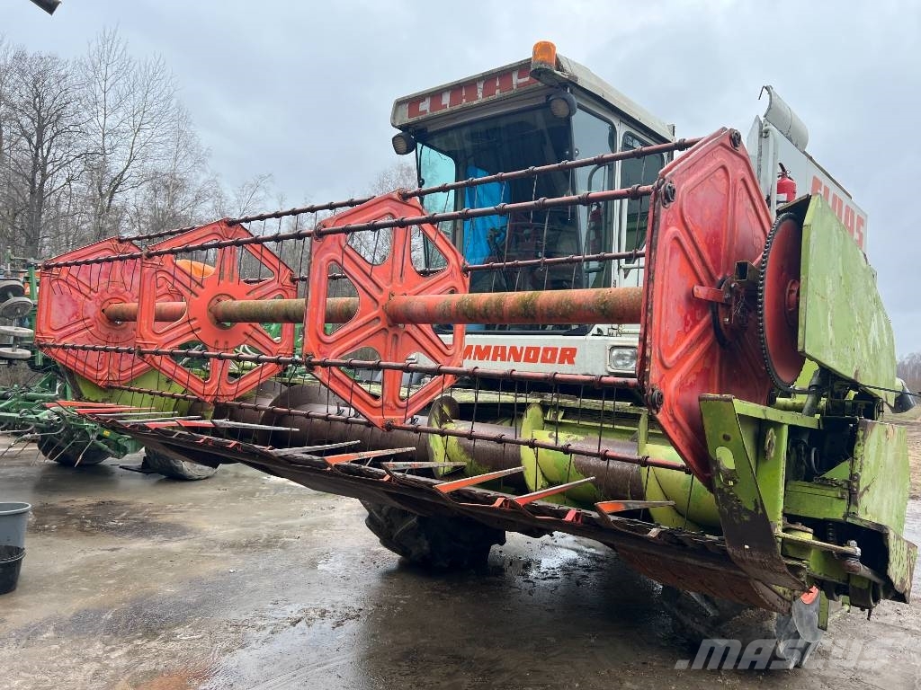 CLAAS Commandor 114 CS Combine harvesters
