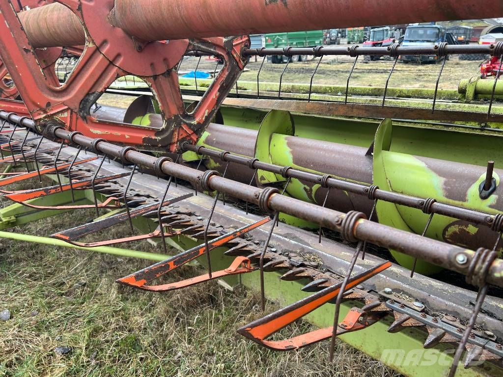CLAAS Commandor 114 CS Combine harvesters