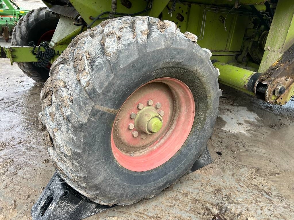 CLAAS Commandor 114 CS Combine harvesters