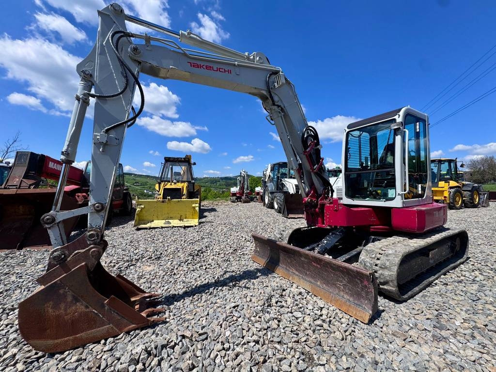 Takeuchi TB 180 FR Midikaivukoneet 7t - 12t