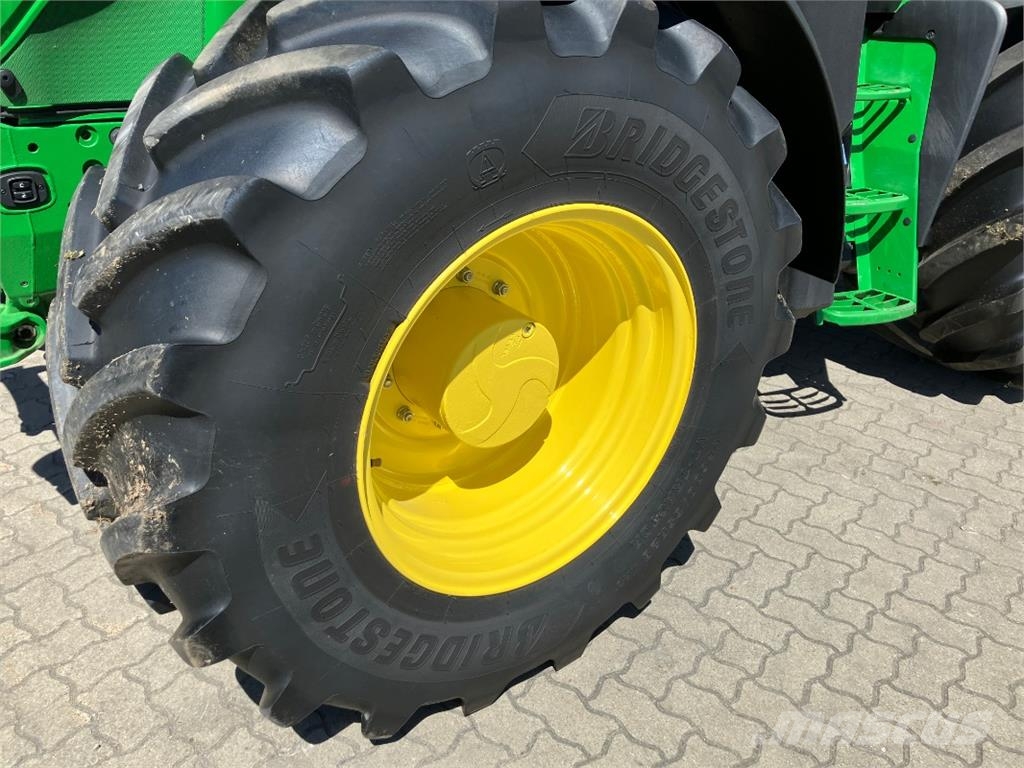 John Deere 6R 185 Tractors