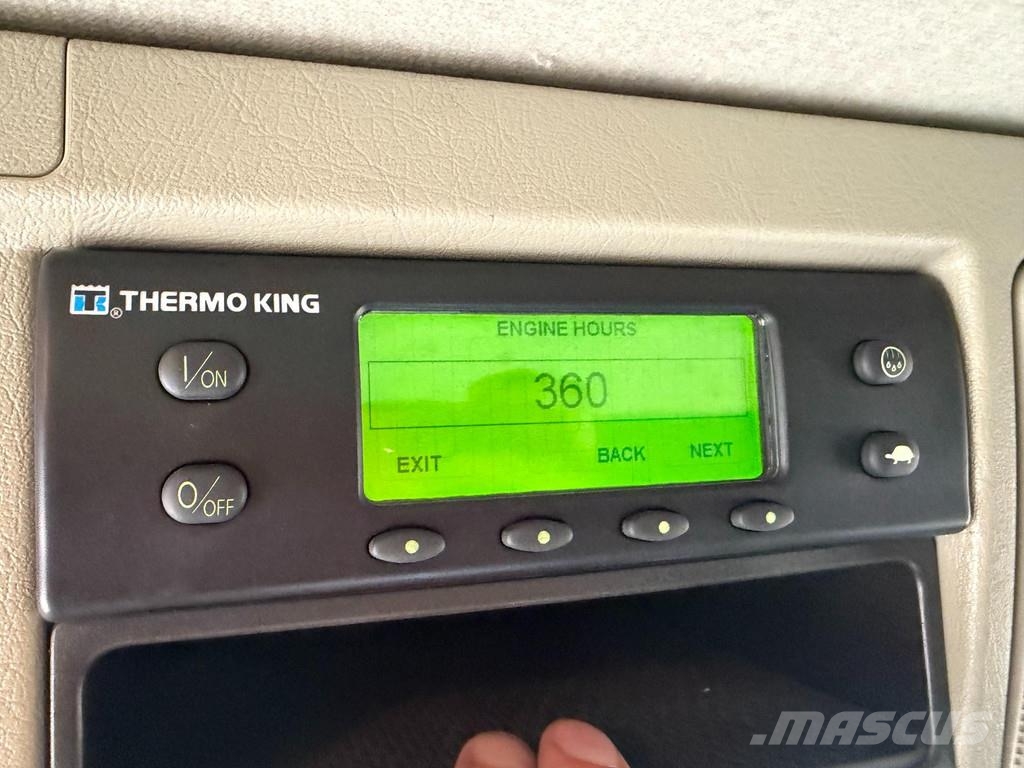 Volvo FM330 4x2 CARRIER UT800 + PRINTER Caminhões com temperatura controlada