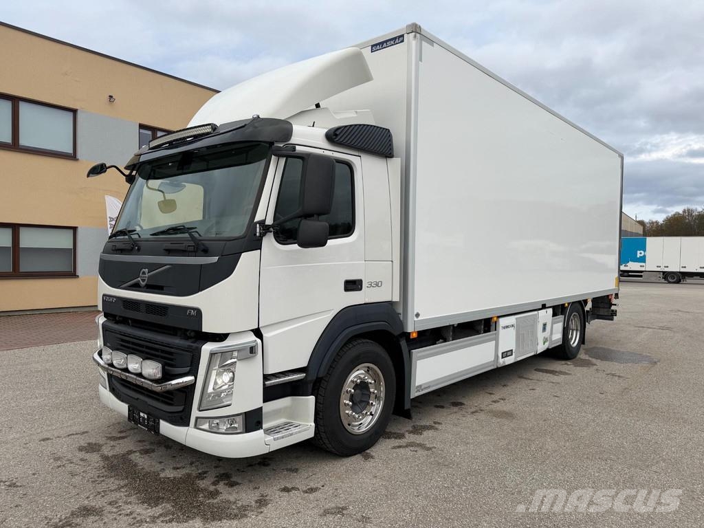 Volvo FM330 4x2 CARRIER UT800 + PRINTER Caminhões com temperatura controlada