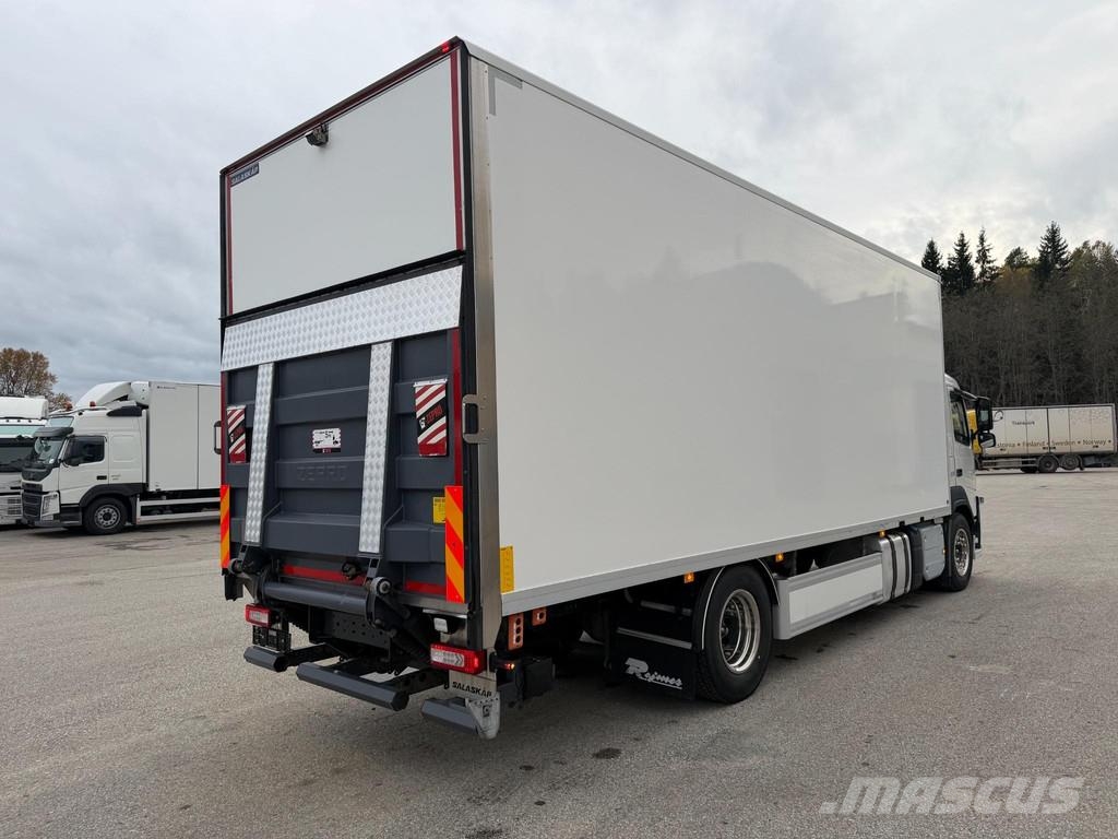 Volvo FM330 4x2 CARRIER UT800 + PRINTER Caminhões com temperatura controlada