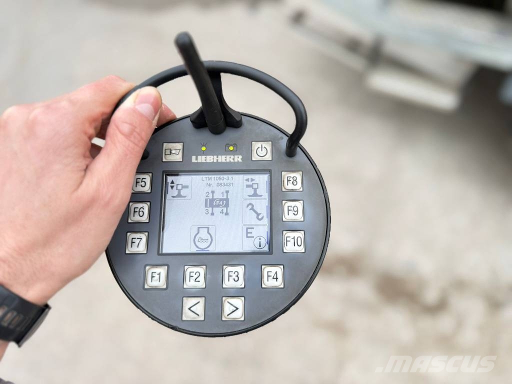 Liebherr LTM 1050-3.1 Guindastes para terrenos acidentados