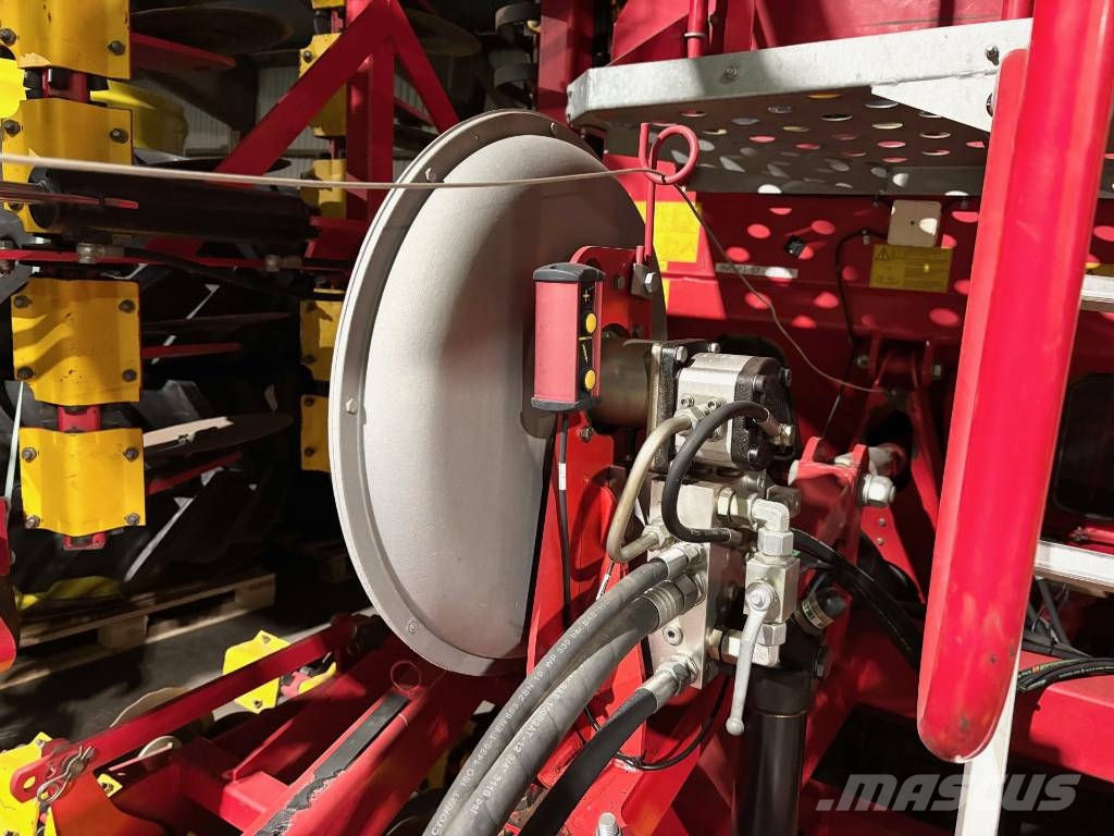 Väderstad Rapid A800S Perforatoare