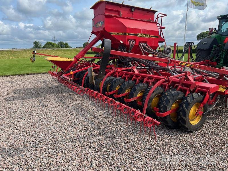 Väderstad Rapid A800S Perforatoare