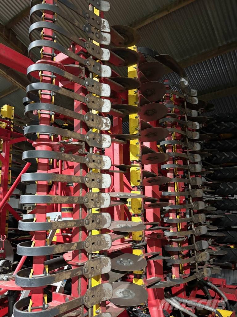 Väderstad Rapid A800S Perforatoare