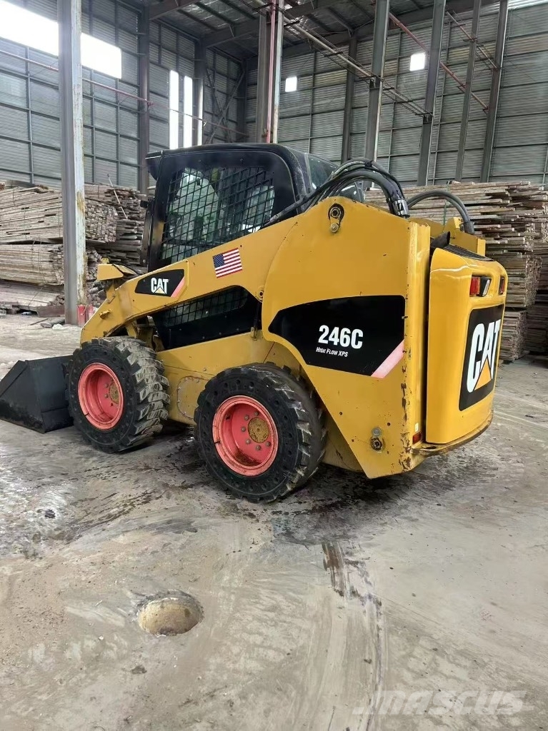 CAT 246 C Φορτωτάκια