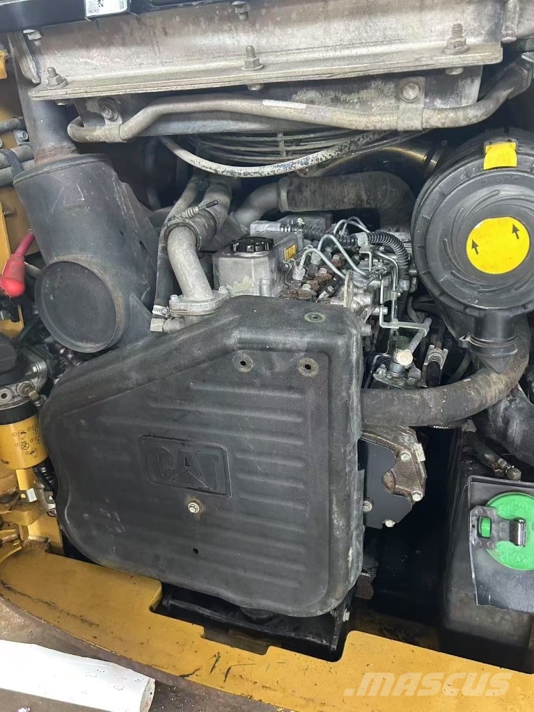 CAT 246 C Φορτωτάκια