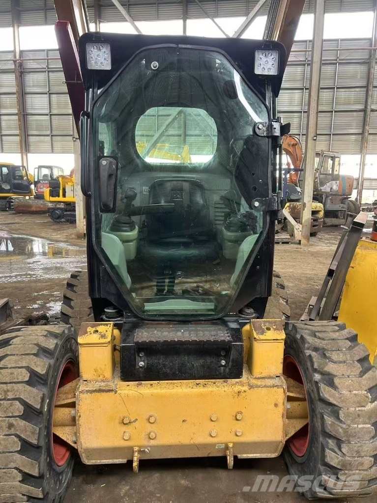 CAT 246 C Φορτωτάκια