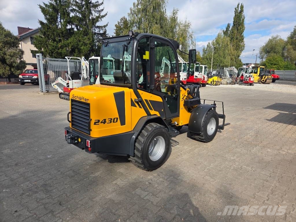 Schäffer 2430-2 Väikelaadurid