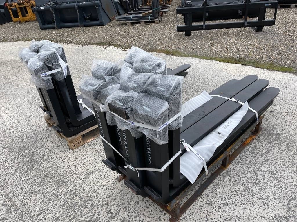 Volvo Liebherr / JCB / Hyundai / Doosan Pallet sets vari Kolesové nakladače