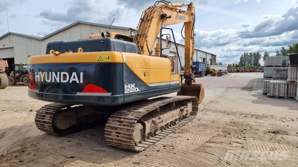 Hyundai 220 LC Escavadeiras de esteiras