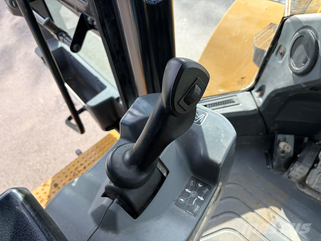 CAT 950M Wielladers