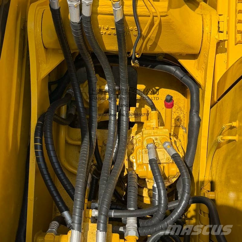 Komatsu PC 130 大型油圧ショベル12t以上(パワーショベル・ユンボ)