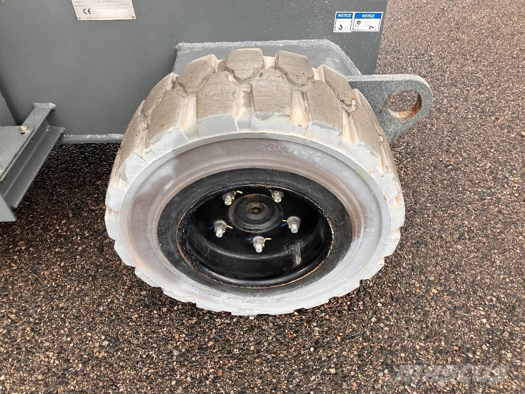 HAULOTTE HA15 IP - NEW BATTERIES 2 NEW WHEELS Körüklü personel platformları