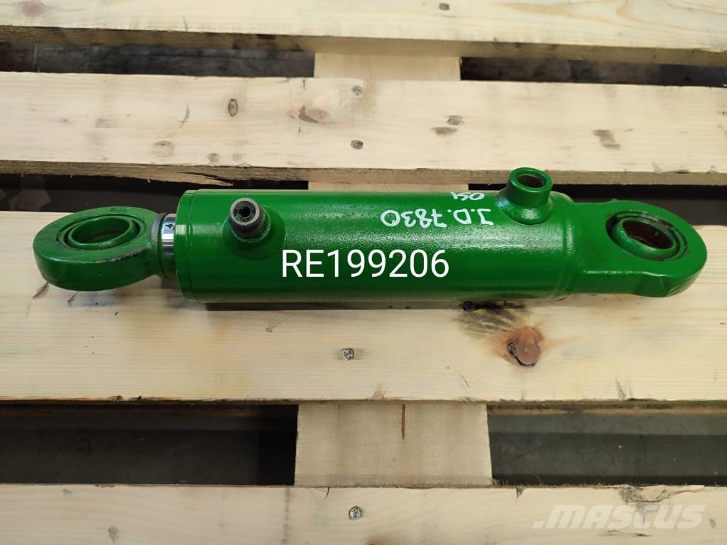 John Deere Axle leveling actuator RE199206 JOHN DEERE 7830 Hydraulika