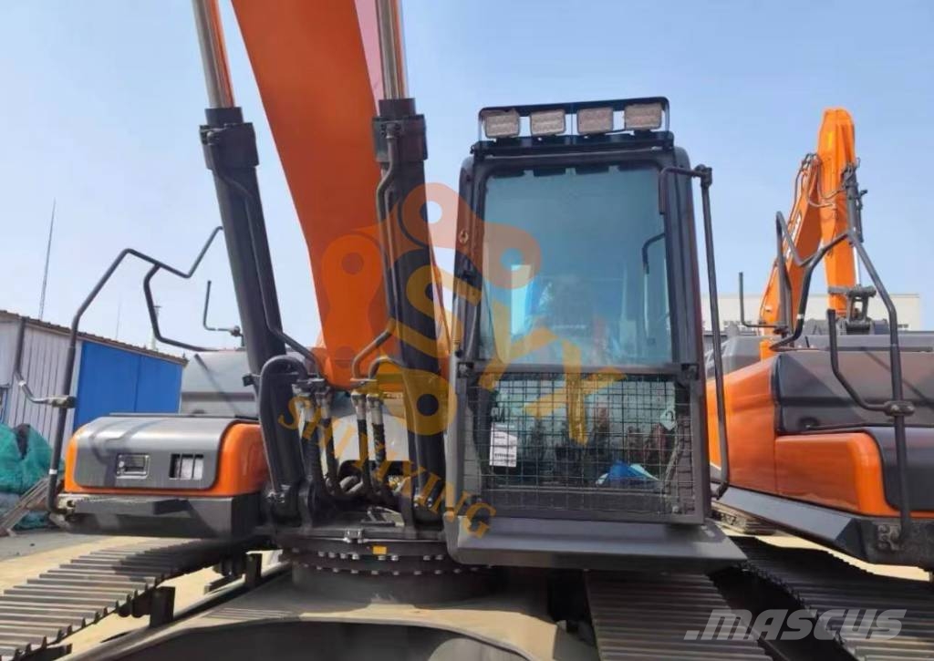 Doosan DX 360 Crawler excavators