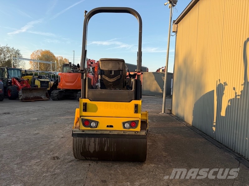 Bomag BW 120 AD-5 مداحل ثنائية الاسطوانة