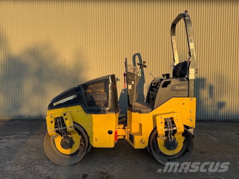 Bomag BW 120 AD-5 مداحل ثنائية الاسطوانة