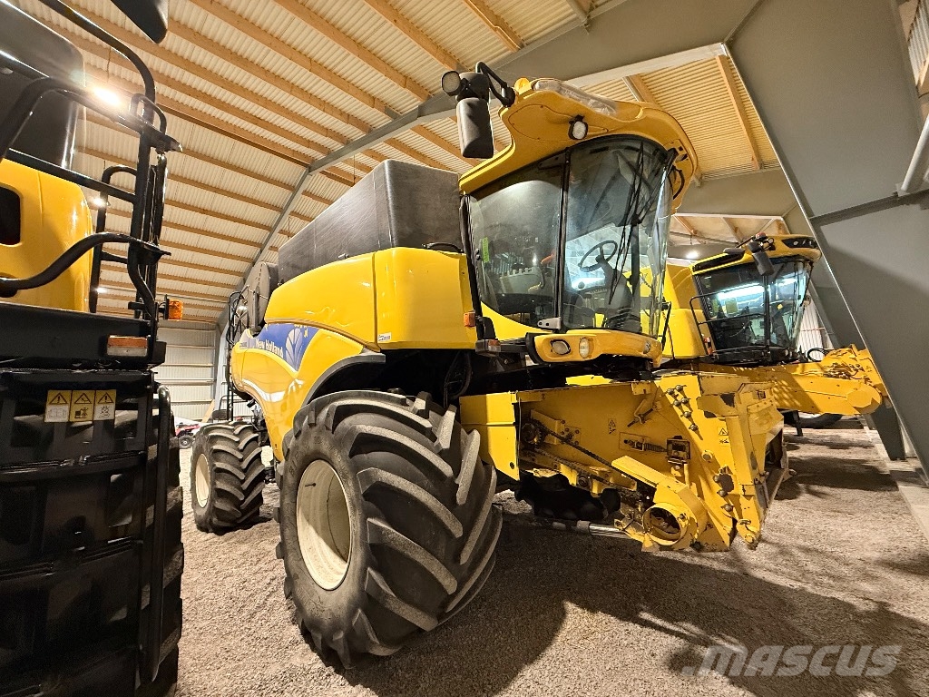 New Holland CR 9080 Elevation, 30”VF Kombajni