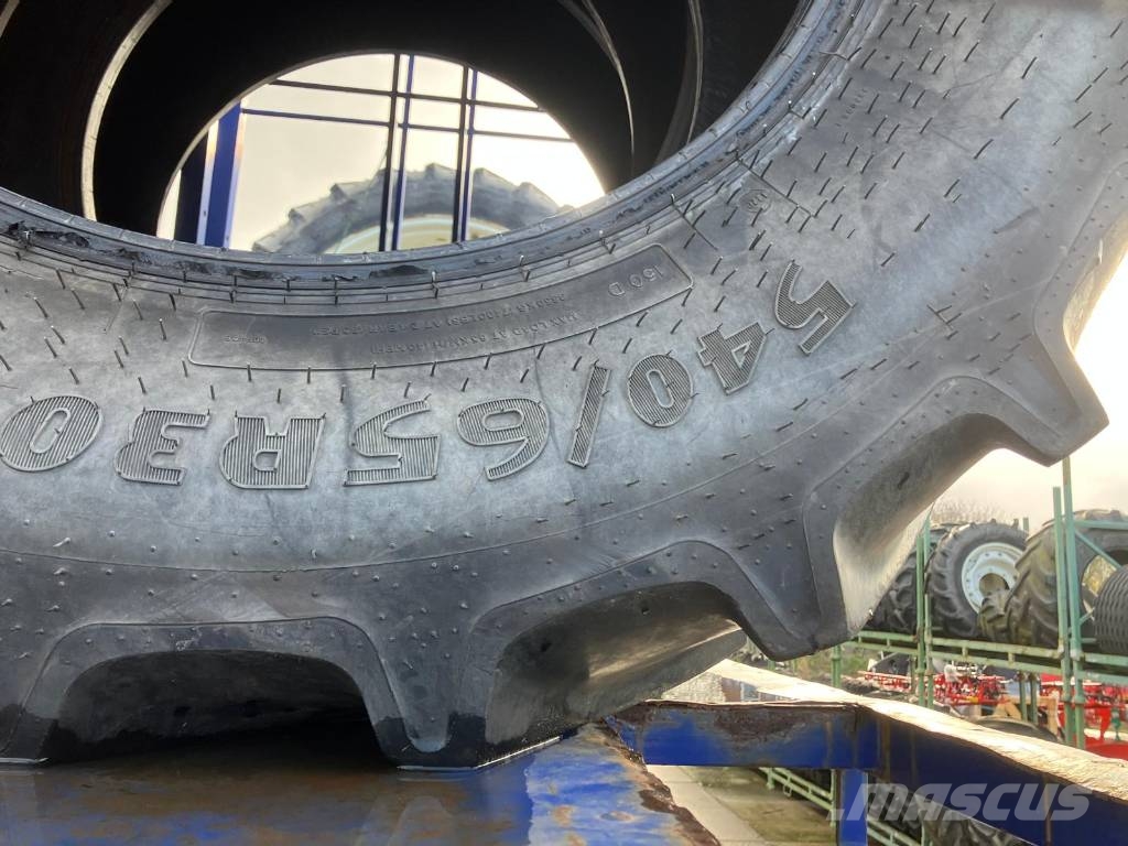 Goodyear Optitrac 540/65r30 en 650/65r42 Däck, hjul och fälgar