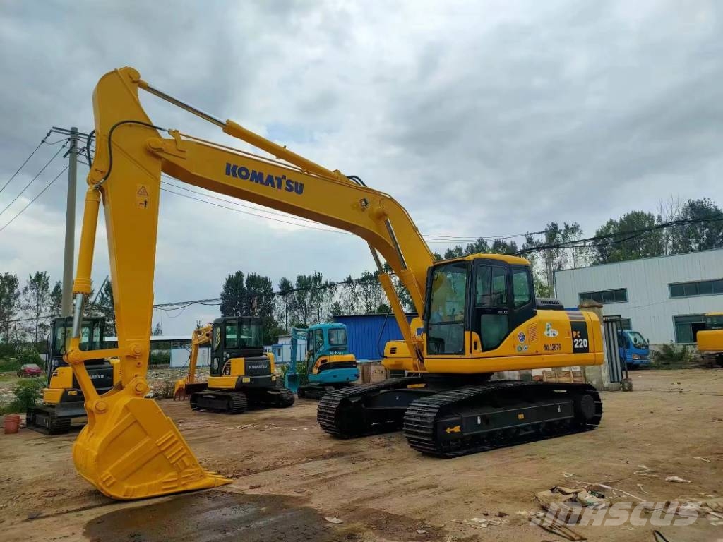 Komatsu PC220 Εκσκαφείς με ερπύστριες