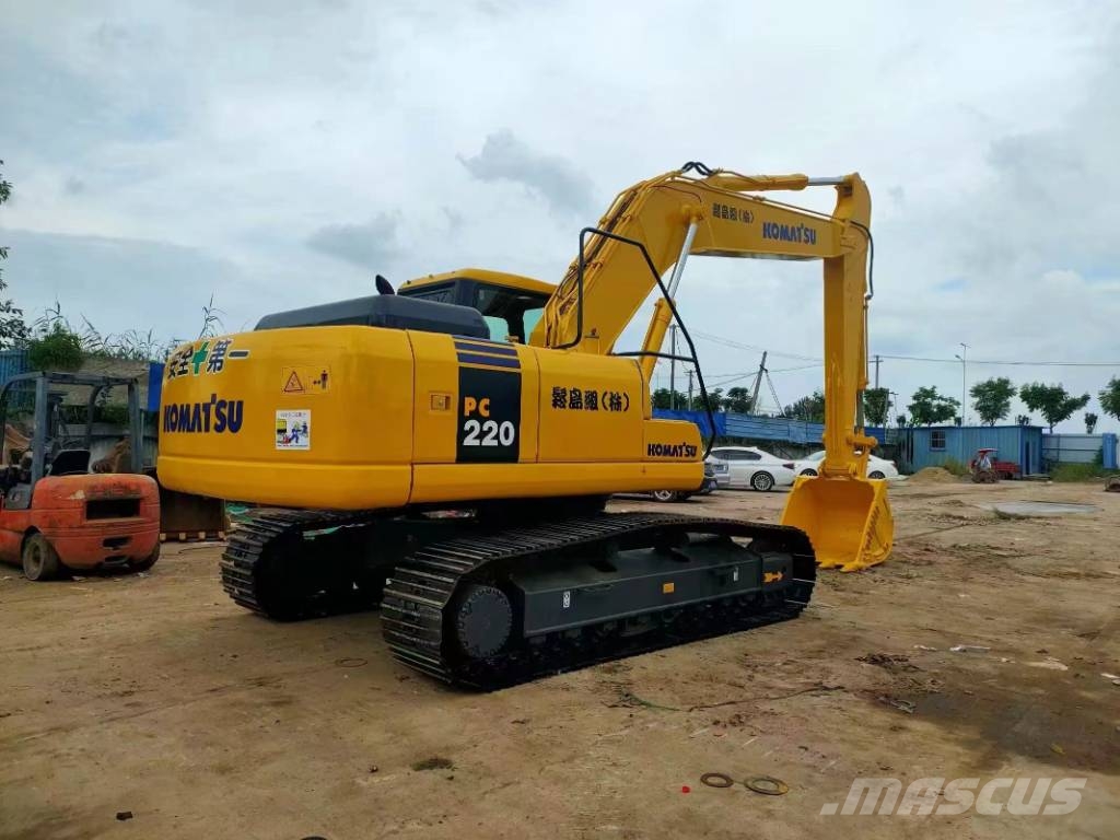 Komatsu PC220 Εκσκαφείς με ερπύστριες