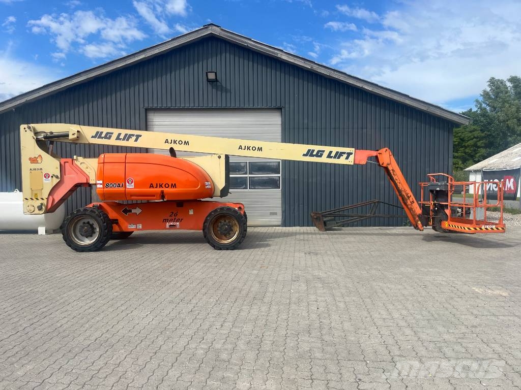 JLG 800 AJ Bomlifte med knækarm