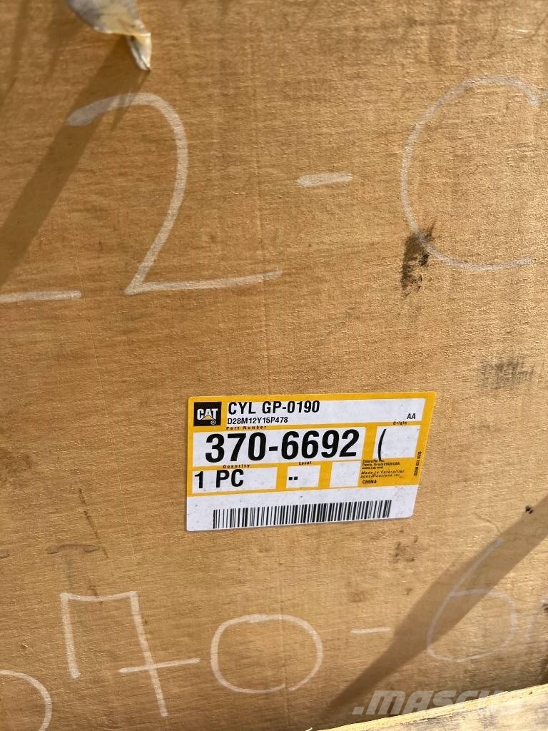 CAT Stick Cylinder GP 370-6692 / 3706692 Hidraulika