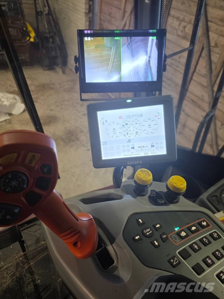 Rostselmash Torum 770 Kombajni