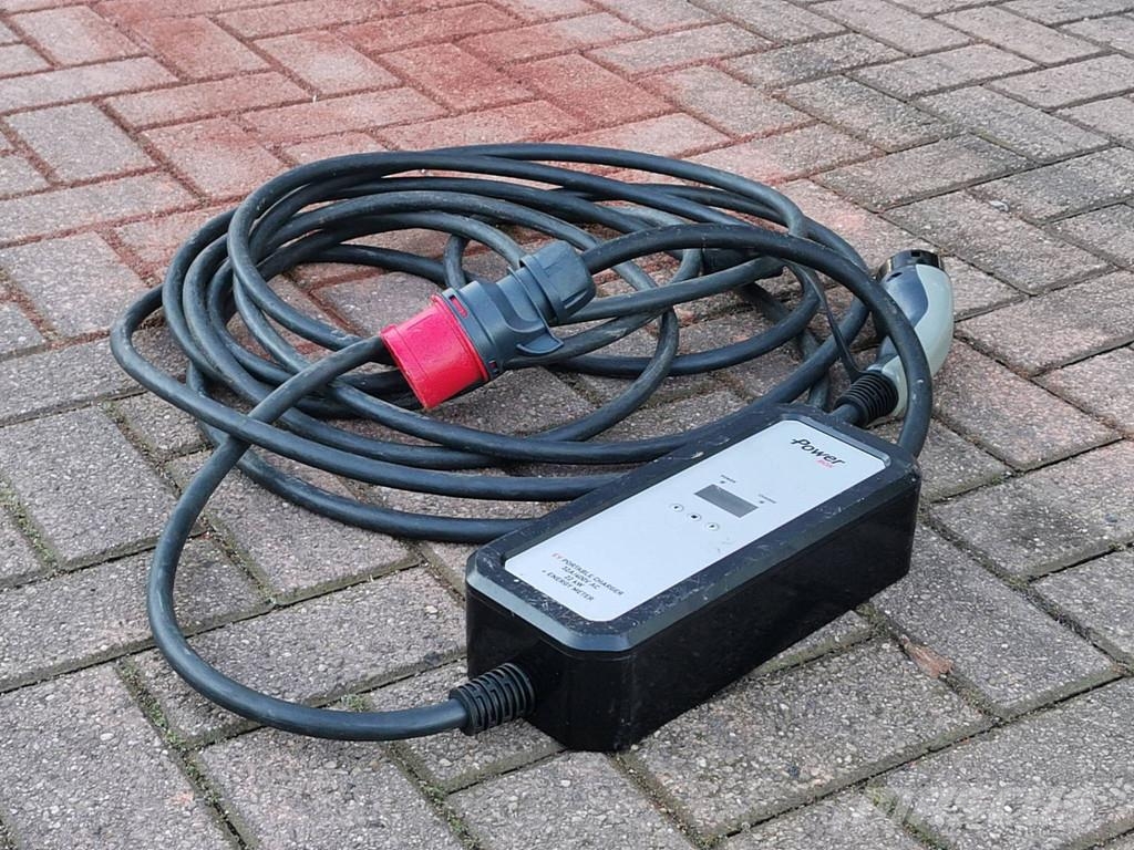 MAN E FULL ELECTRIC 172kWh 150km range شاحنات ذات هيكل صندوقي