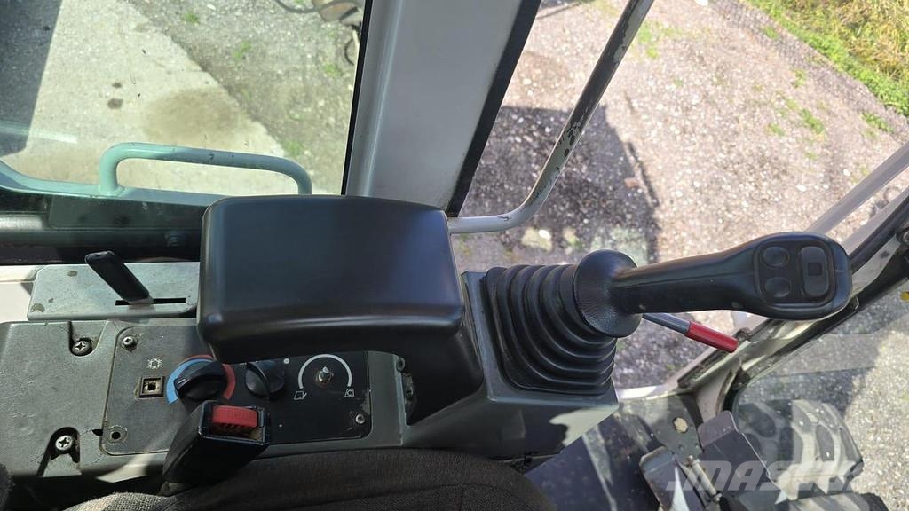 Takeuchi TB175W Mobilbagger Īpašie ekskavatori