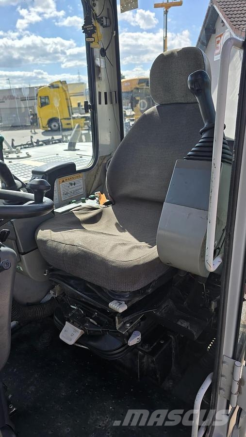 Takeuchi TB175W Mobilbagger Escavadeiras especiais