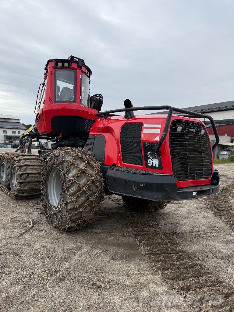 Komatsu 911 Harvesters