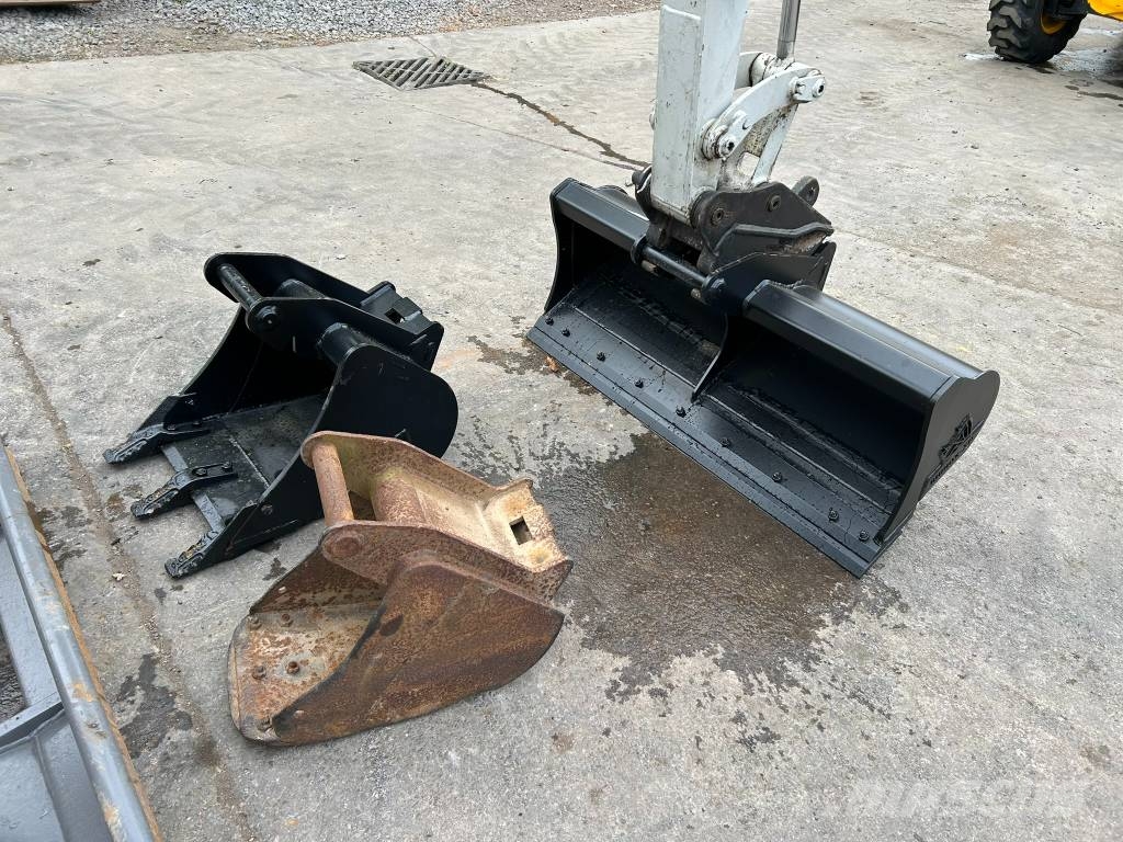 Takeuchi TB 23 R Miniescavatori