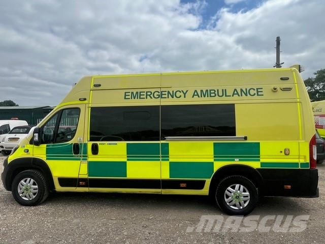 Fiat Ducato A&E Fiat Ducato A&E Vehicle with Stryker Pr Ambulancias