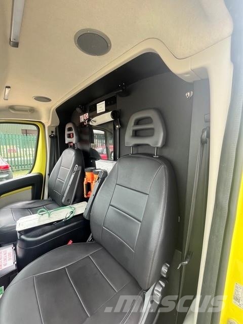 Fiat Ducato A&E Fiat Ducato A&E Vehicle with Stryker Pr Ambulancias