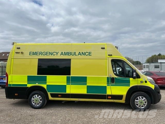 Fiat Ducato A&E Fiat Ducato A&E Vehicle with Stryker Pr Ambulancias